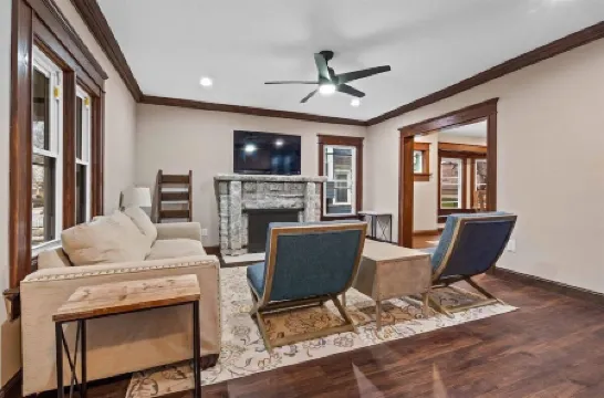 Updated 6Br, near dwntwn, Chiefs stadium, and KC’s Best