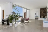 Unique house, with a lot of charm in an idyllic place