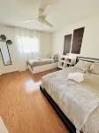 Tropical Vacation POOL Home in Melbourne, 7 mins to Beach