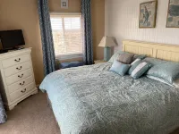 2BR Condo w/Pool & Hot Tub -- Steps from the Beach and Boardwalk