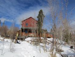 Beautiful cabin in aspen forest, amazing deck, lake and mountain views, private