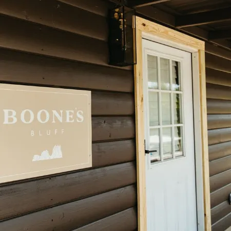 Boone's Bluff RRG- HUMBLE COZY STAY w/ Firepit