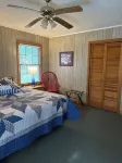The Bunkhouse at St Julien - Vintage Waterfront Lake House