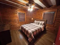 Cozy, Riverfront ENTIRE Cabin