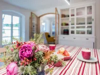 Beautiful vacation home in a large park with mountain views Hotels in Bad Tolz