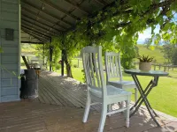 Little Farmhouse Near The Dairy Hotels in Gloucester