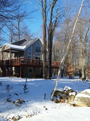 Beautiful New Pocono Chalet!