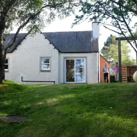 Morrone Cottage - Beautiful mountain cottage, large garden and wonderful views.