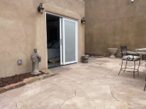 Near Downtown Santa Fe Studio Casita.