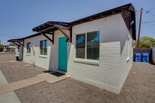 Hip, Pet Friendly 1Bed w/ Fast WiFi, Near Downtown