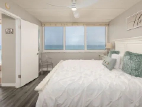 Renovated Condo with Pool on No Drive Beach Hotels in Ponce Inlet