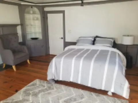 Enjoy a taste of New England in Historic Guilford Ct