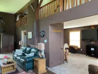 Newly Renovated Barn in Bellevue - Close to Sandusky and Lake Erie activities!