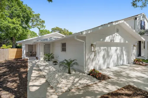The Blessing House - Htd Pool & Spa, Close to Beaches