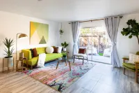 Spin Some Vinyl at a Lush Green Retreat with Two Bedrooms Hotels in Desert Hot Springs