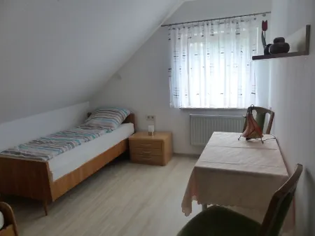 Apartment in a quiet, sunny location with a fantastic view