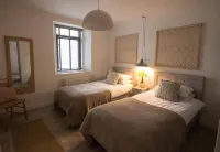 'Fisherman's Cottage' Scandi Style beach front location in the heart of Arbroath Hotels in Arbroath