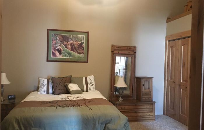 Yellowstone Archview Guesthouse- Stunning Views For Your Ultimate Family Getaway