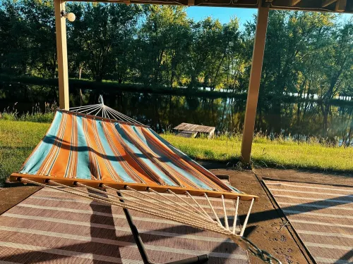 Private Isle-side, Waterfront Retreat with Stunning Views/Pet Friendly