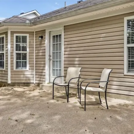 NEW! Spring Hill Private Cozy 3BR Home