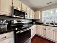 Cheerful 2 bedroom home close to Cave Run Lake