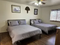 Charming farmhouse close to the Quality Waters and Navajo Lake Marina.