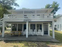 On Deck Upper: 3BR/2BA Unit in Surfside Beach, Walk to Beach & Pet Friendly!