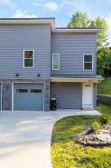 Quiet and cozy new townhome minutes from the mall exit.