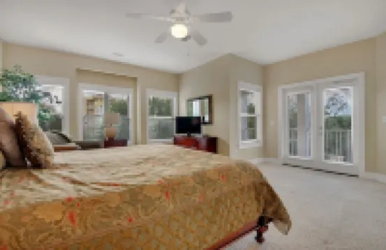 3-bedroom + Bonus Bunk Room cottage just steps from Miramar Beach