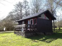 Cabin 16 'Duart' A Cosy Cabin with Views over Loch Awe. Hotels in 