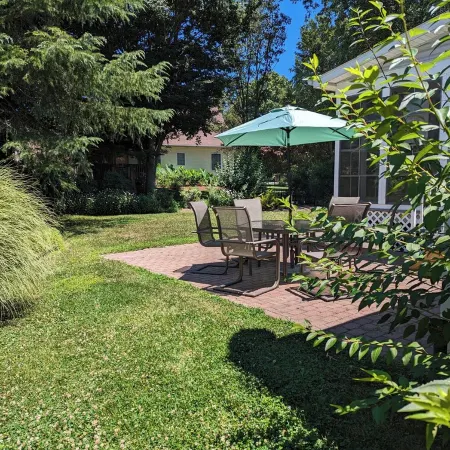 IN TOWN LEWES- NEAR WALKING/BIKING TRAILS /QUIET NEIGHBORHOOD /LINENS INCLUDED