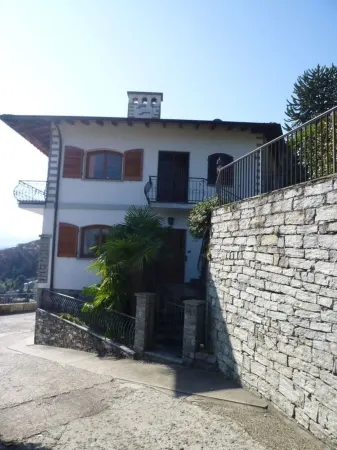 Holiday home in southern gardens with breathtaking panoramic views Отели в г. Carmine