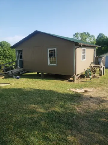 Charming one room cabin perfect for couples or small families. Отели в г. Блу Ридж