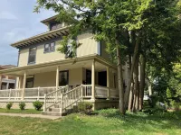 Beautiful Historic Home on Wittenberg Campus. Peaceful Setting w/ Grand Piano. - Wifi