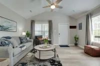 Clean and Private Updated Duplex Apartment