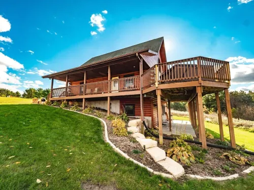 Very Secluded Beautiful Cabin!! Watch The Wildlife And Star Gaze From The Deck!!