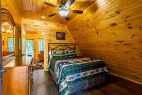 Eagles Rest Cabin w/Hot Tub - Sleeps 6