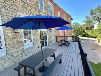 Riverview Villa - Hot Tub - Beach - River Views Hotels in Bellevue