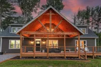 Hot Tub + Game Room Retreat – Sleeps 10 – Price Drop!