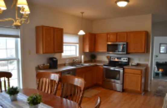 Spacious House near Granite Peak