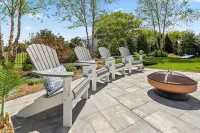 Cape Charles Newly Updated Family-friendly Beach House, 1 Block to Private Beach