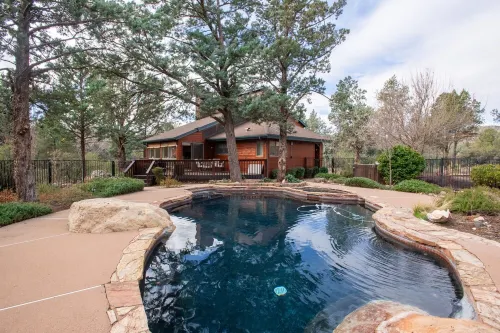 Serene yoga retreat with private heated pool! Just minutes from hiking!