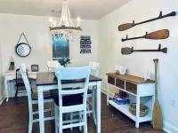 Lake Martin Boathouse great for couples: steps to the dock. Paddleboat included.