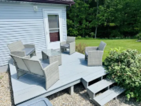 Cozy home in the heart of Hocking Hills * with Hot Tub * 馬裏恩酒店