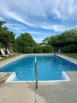 Mid island oasis with large pool and outdoor entertainment area. Pet friendly! - Pool