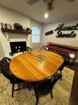 3-bedroom w/pool and all the comforts of home in Muscle Shoals-recording capital