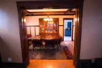 Maple house Hotels in Iron County