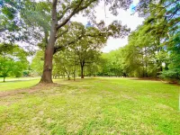 McCullough Park Charming 3-bedroom  in fantastic Stockbridge