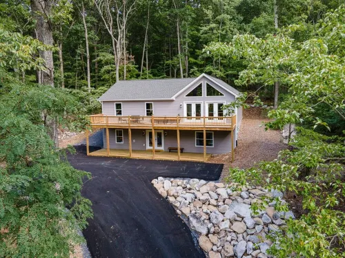 Stunning Luxury Home: Majestic Massanutten Views with New Hot Tub