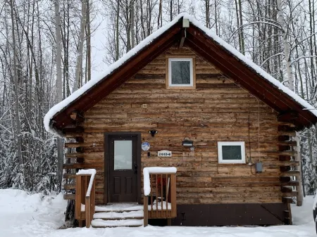 Caribou Cabin in North Pole, Alaska